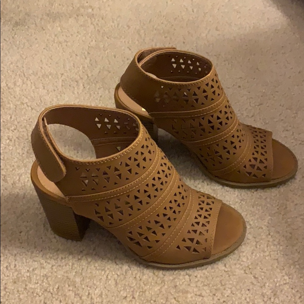 Heeled sandals